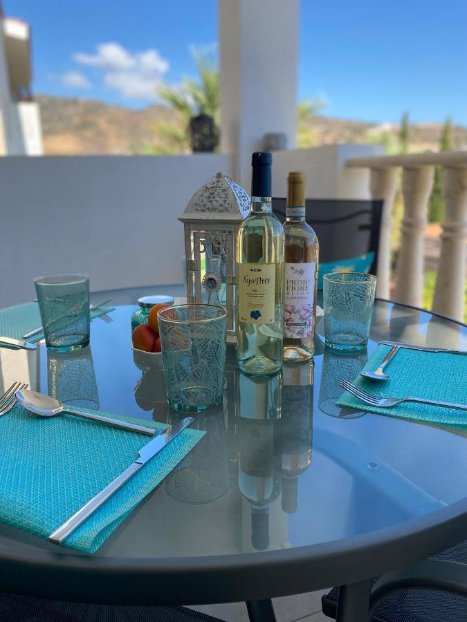 Beautiful 2 Bed Apartment In Peyia Valley, Paphos Zewnętrze zdjęcie
